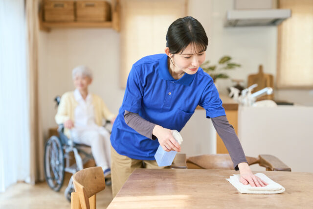 【ホームヘルパー求人の始め方】訪問介護を未経験からスタート！ヘルパー2級を活かした復職から理想の働き方を叶えるデビューガイドブック
