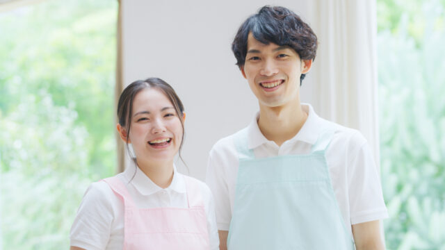 【介護士に向いている人の特徴】10個の適性チェックリストと、自分の強みを活かして無理なく働ける職場選びの完全攻略ガイド