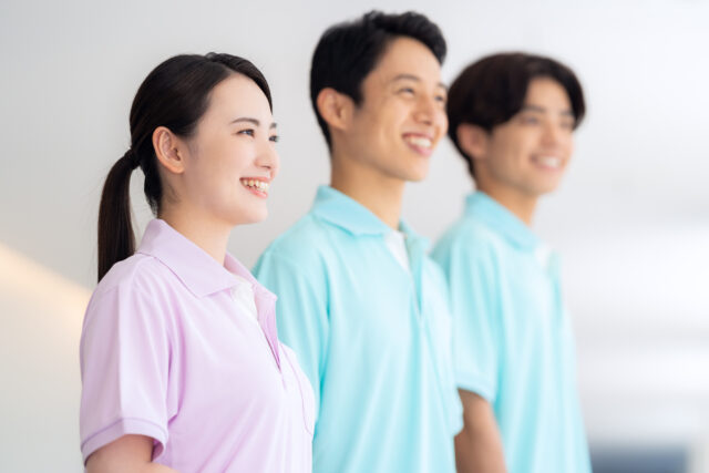 介護で正社員になるメリット！パートとの違いや生活の安定性を解説