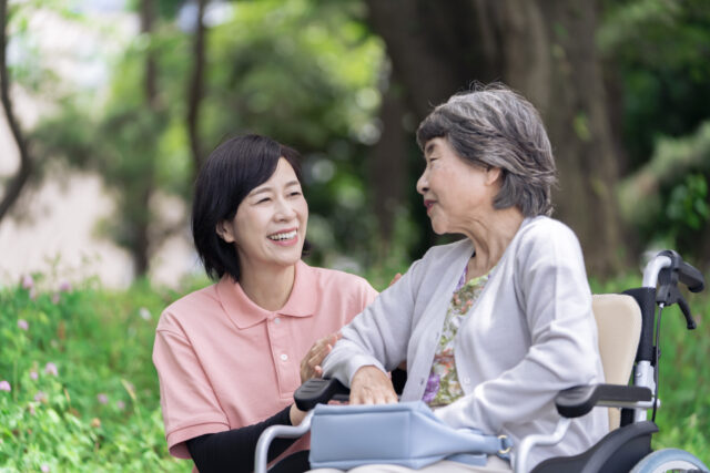 50代の介護転職を成功させる！未経験から採用を勝ち取る職場選びのコツ